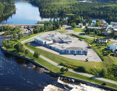 hotel-motel-chute-des-peres-balcon-avec-vue-sur-la-riviere